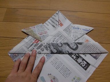 新聞紙のかぶとの作り方11